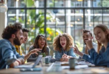 Pourquoi le brainstorming devrait être remplacé par le blamestorming : une nouvelle vision de la créativité en équipe